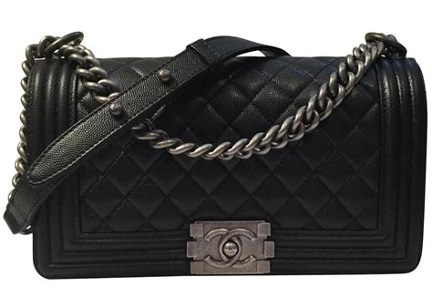 chanel boy bag caviar medium